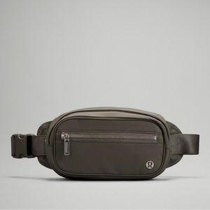 Lululemon Wanderlust Belt Bag 1.8L Sage